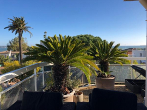 Gorgeous one-bedroom apartment with terrace and sea view -StayInAntibes- Bijou Plage